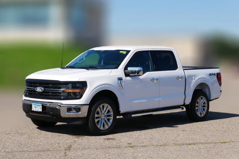 2024 Ford F-150 XLT photo 1