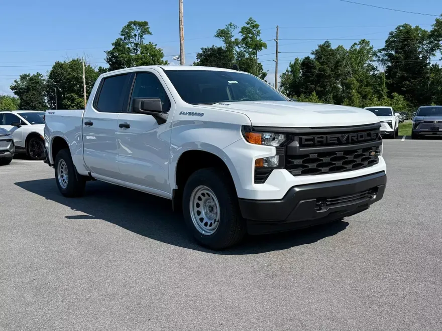 2025 Chevrolet Silverado 1500 photo 1