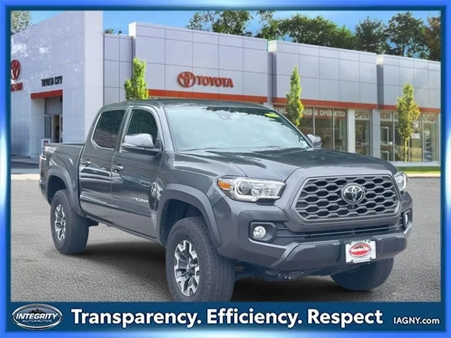 2023 Toyota 4Runner TRD Off-Road Premium photo 1
