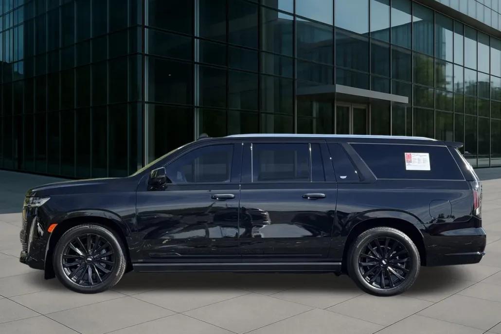 2024 Cadillac Escalade ESV Premium Luxury photo 1