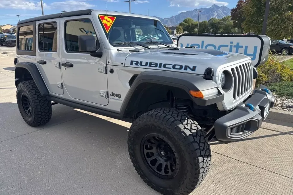 2023 Jeep Wrangler Rubicon 4xe photo 1