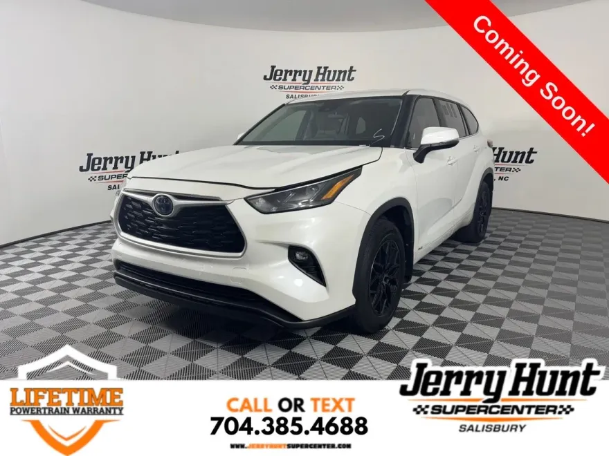 2023 Toyota Highlander Hybrid LE photo 1