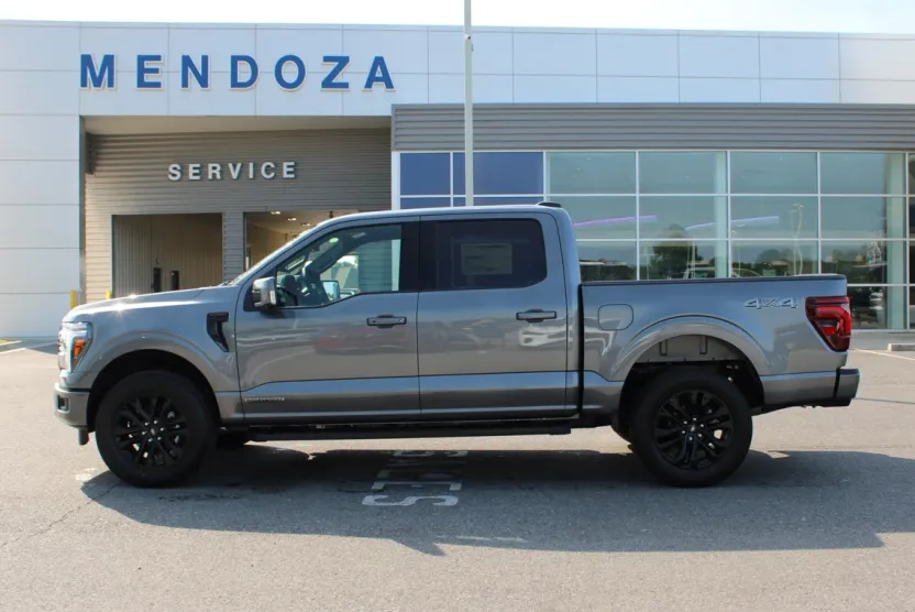 2025 Ford F-150 Lariat photo 1