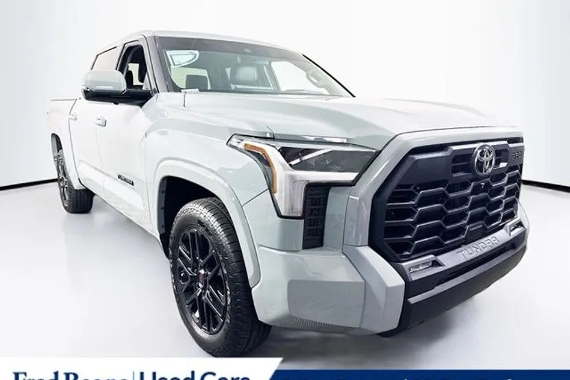 2022 Toyota Tundra SR5 photo 1