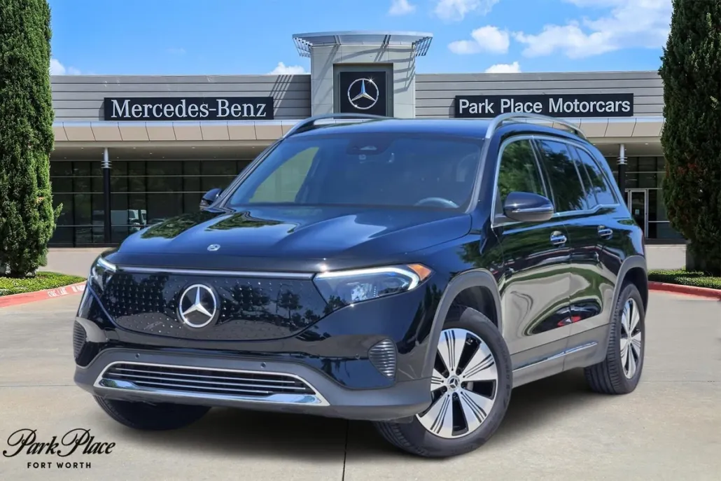 2024 Mercedes Benz EQB 250+ photo 1