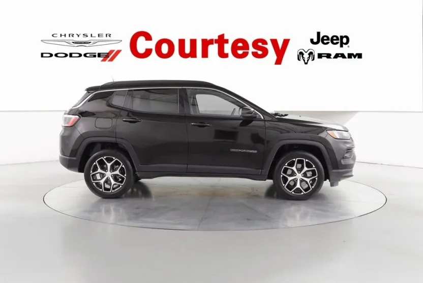 2024 Jeep Compass Limited photo 1