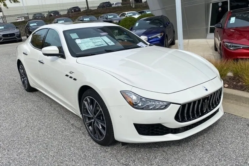 2023 Maserati Ghibli GT photo 1