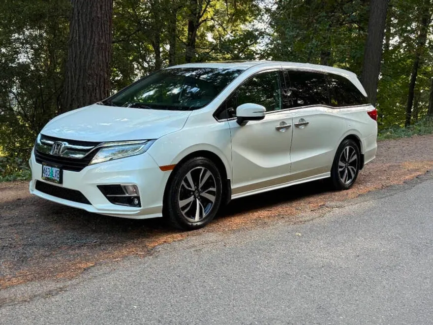 2019 Honda Odyssey Elite photo 1