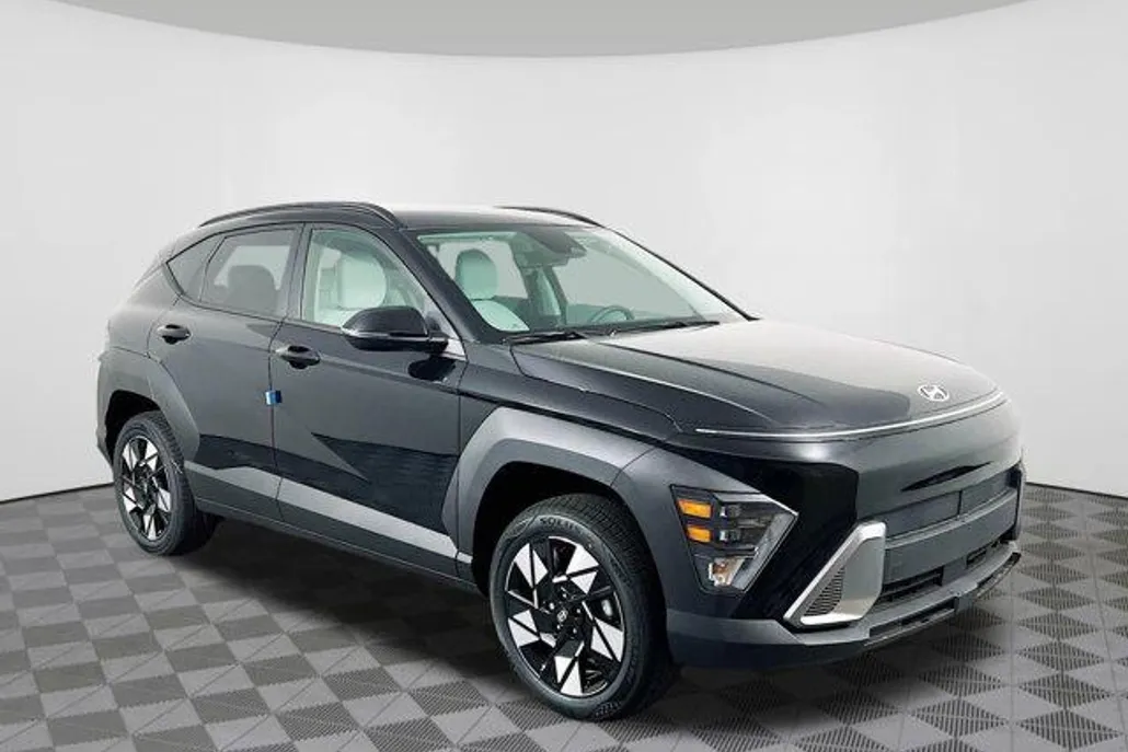2025 Hyundai Kona SEL photo 1