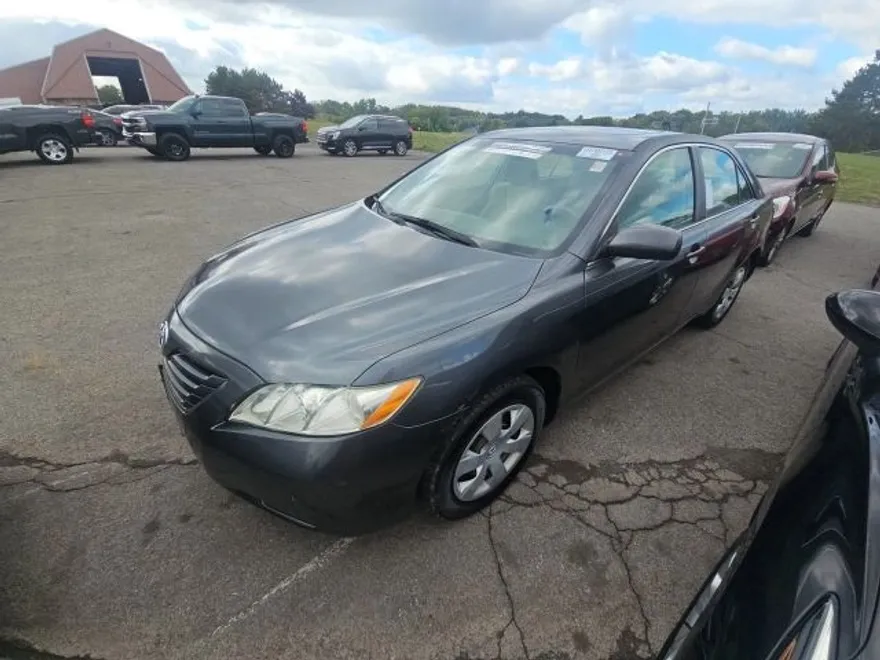 2007 Toyota Camry LE photo 1