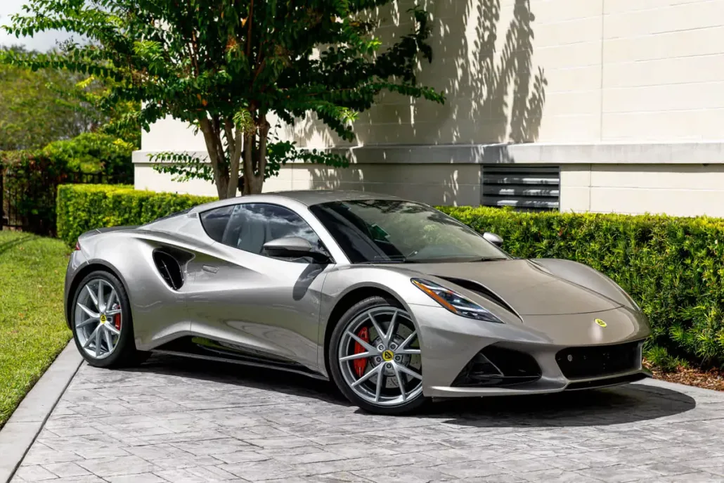 2024 Lotus Emira First Edition photo 1