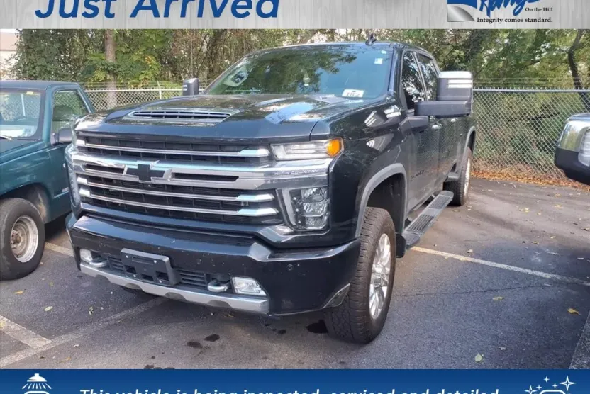 2020 Chevrolet Silverado High Country photo 1