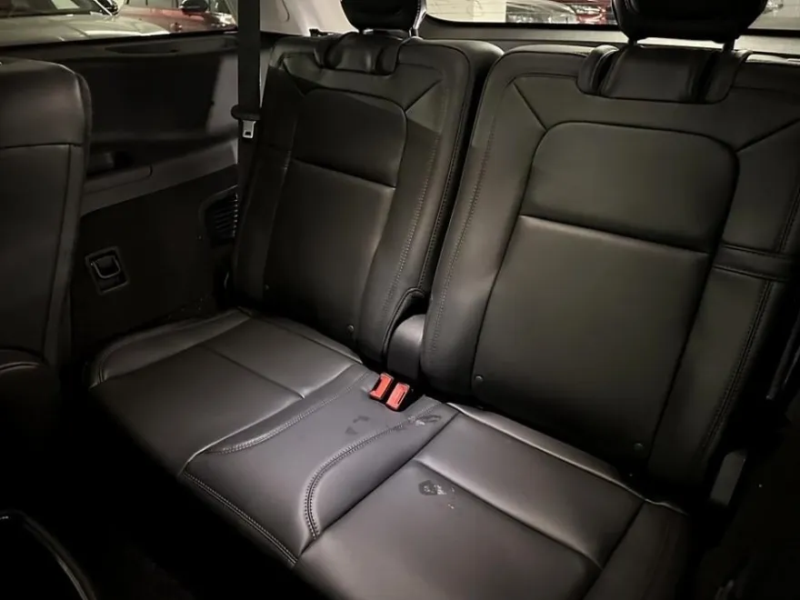 2025 Lincoln Aviator Reserve photo 17