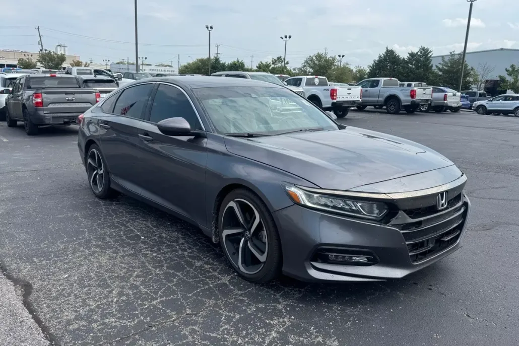 2018 Honda Accord Sport photo 1