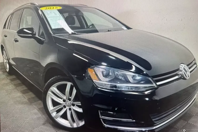 2015 Volkswagen Golf SportWagen SEL photo 1