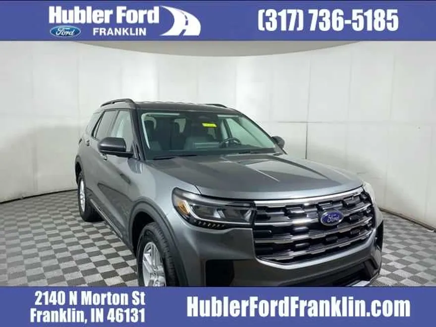 2025 Ford Explorer photo 1
