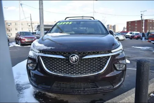 2023 Buick Enclave Avenir photo 2