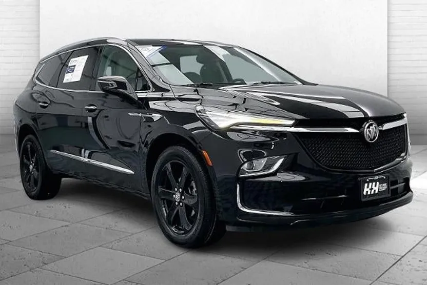 2023 Buick Enclave Essence photo 1