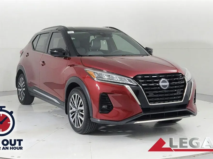 2023 Nissan Kicks SR photo 1