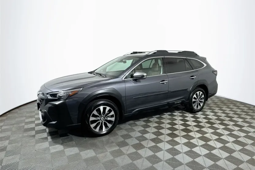 2024 Subaru Outback Touring XT photo 1