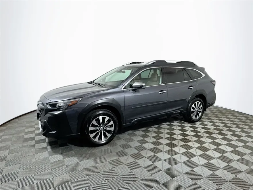 2024 Subaru Outback Touring XT photo 1