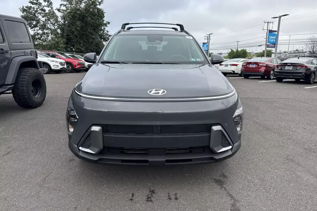 2025 Hyundai Kona SEL photo 1