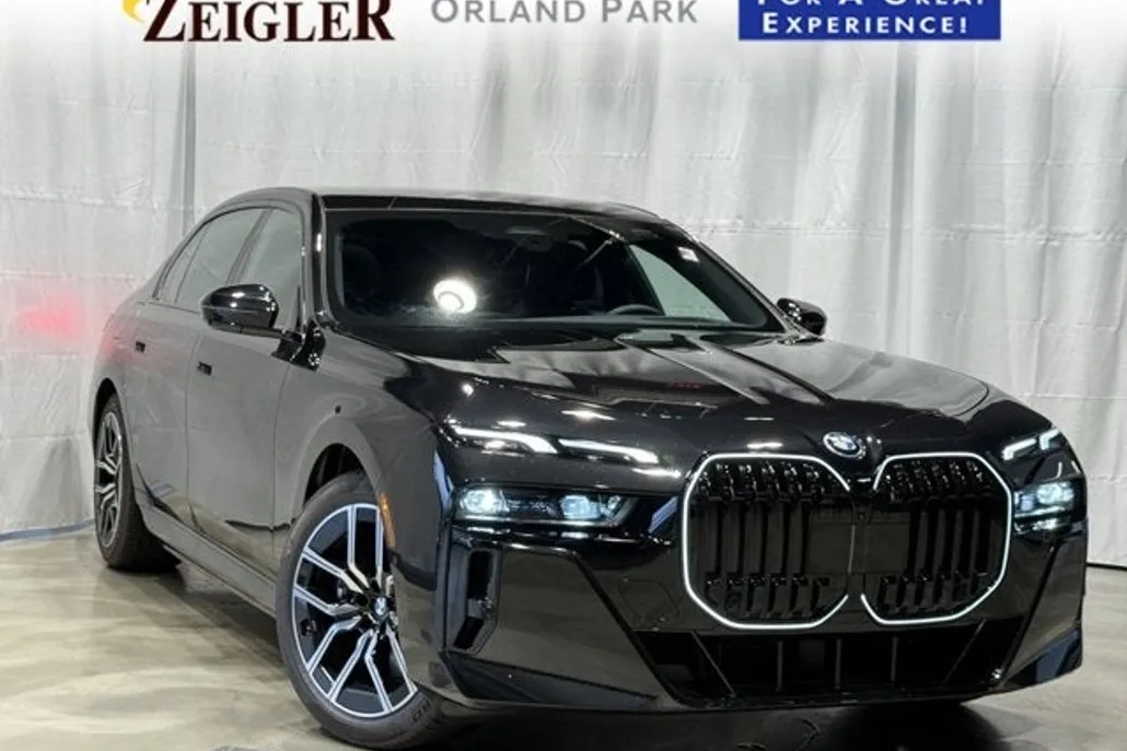 2025 Bmw i7 xDrive60 photo 1