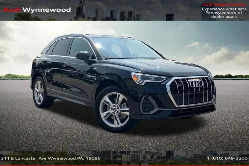 2024 Audi Q3 S line Premium Plus photo 1