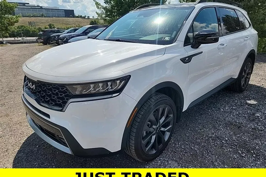 2022 Kia Sorento X-Line EX photo 1