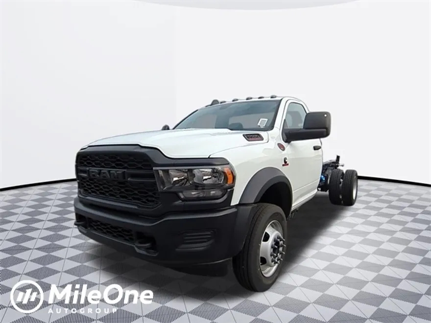 2024 Ram 5500 Tradesman SLT photo 1