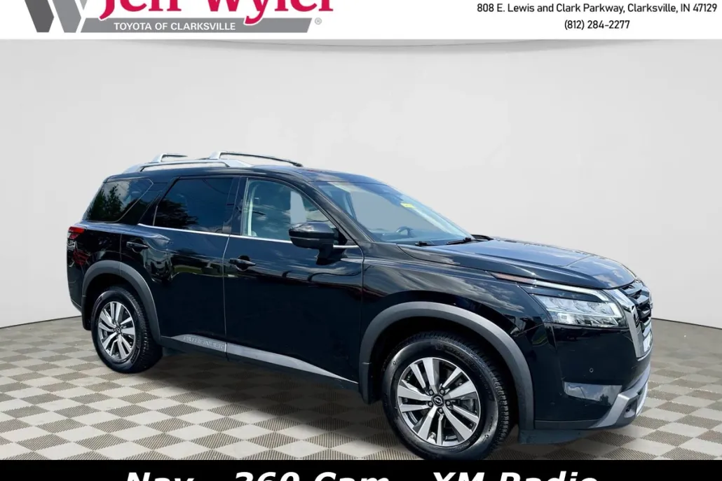 2023 Nissan Pathfinder SL photo 1