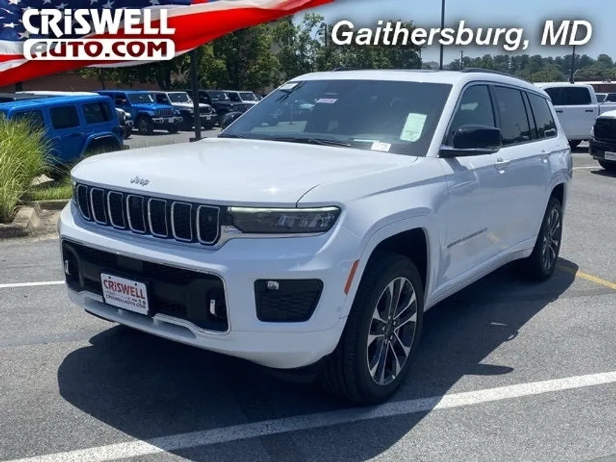 2025 Jeep Grand Cherokee Overland photo 1