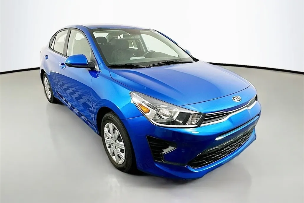 2021 Kia Rio S photo 1
