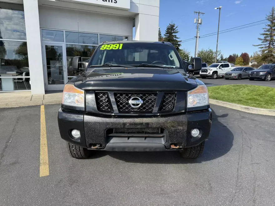 2012 Nissan Titan PRO-4X photo 1