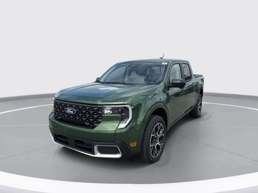 2025 Ford Maverick Lariat photo 1