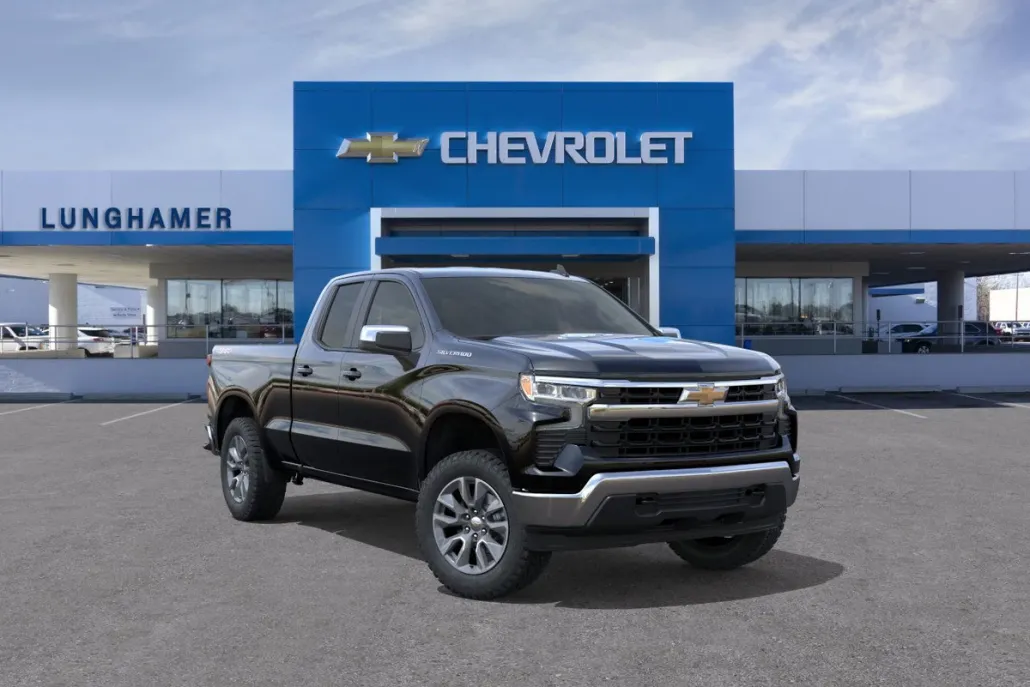 2026 Chevrolet Silverado 1500 LT photo 1