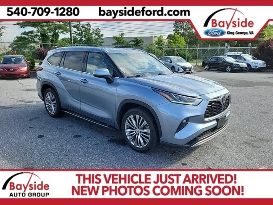2021 Toyota Highlander Platinum photo 1