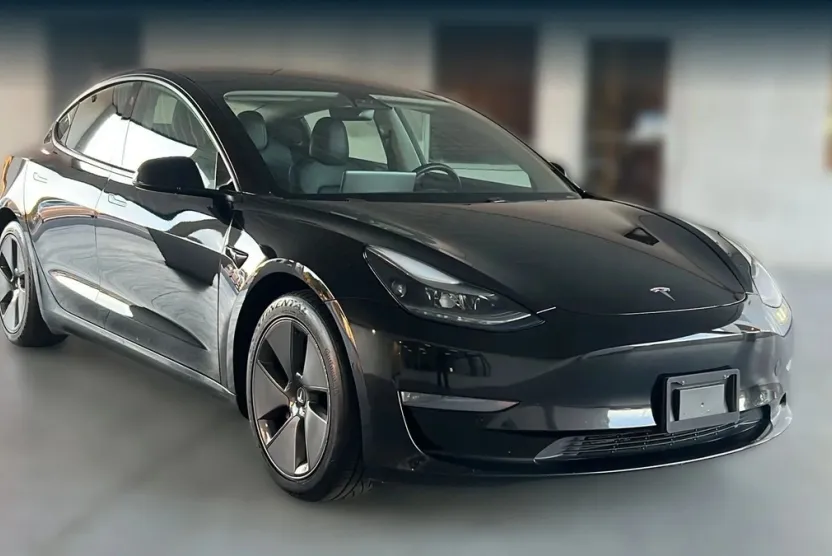 2021 Tesla Model 3 Long Range photo 1