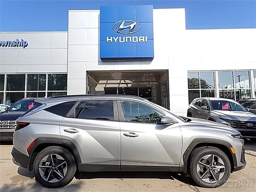 2025 Hyundai Tucson SEL Convenience photo 1