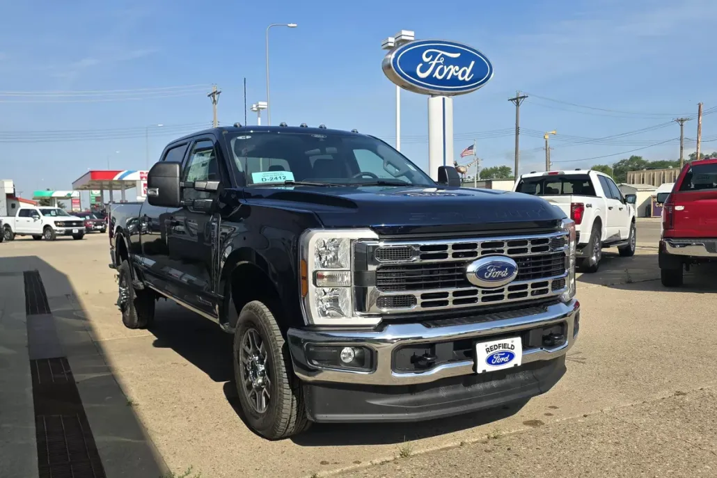 2025 Ford F-350 XLT photo 1