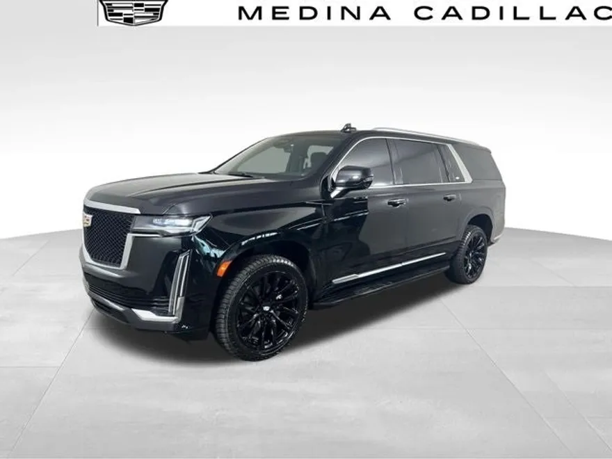 2022 Cadillac Escalade ESV Luxury photo 1