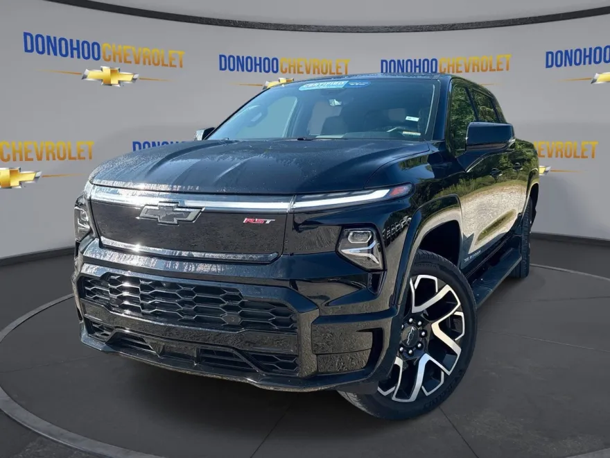 2024 Chevrolet Silverado EV RST photo 1