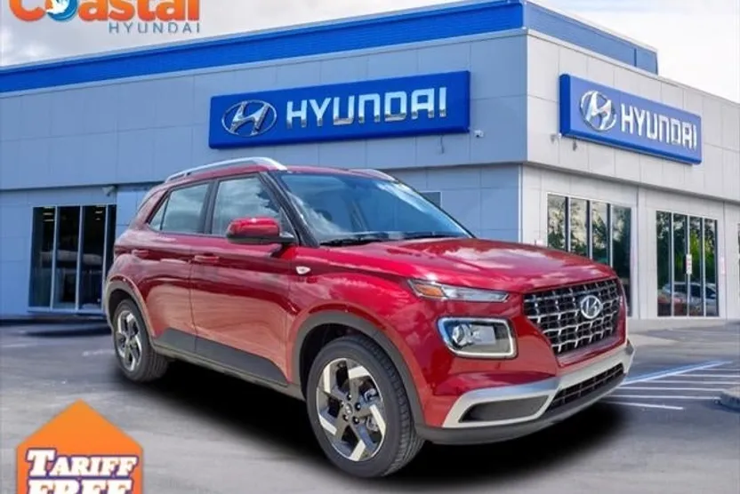 2025 Hyundai Venue SEL photo 1
