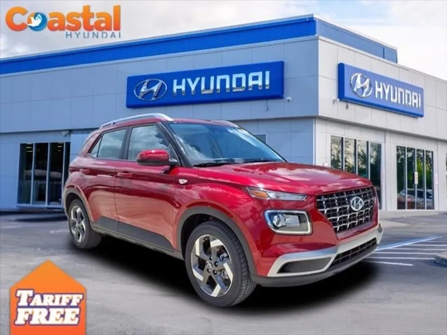 2025 Hyundai Venue SEL photo 1