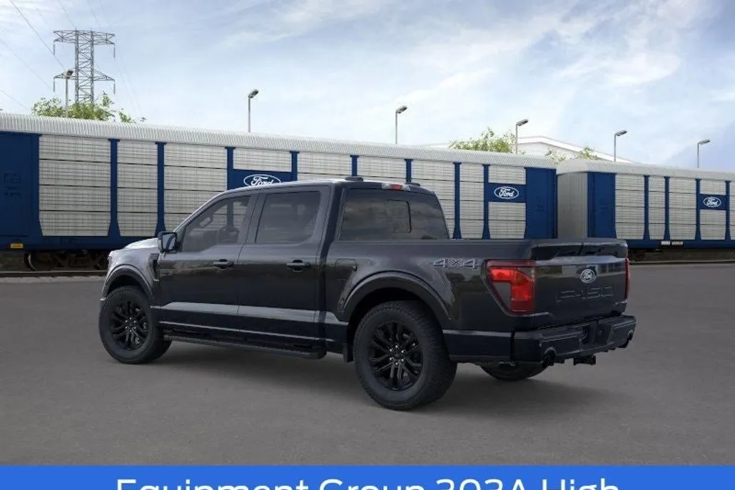 2025 Ford F-150 XLT photo 1