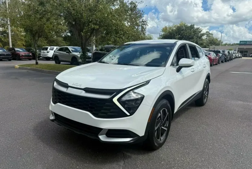 2023 Kia Sportage Hybrid LX photo 1