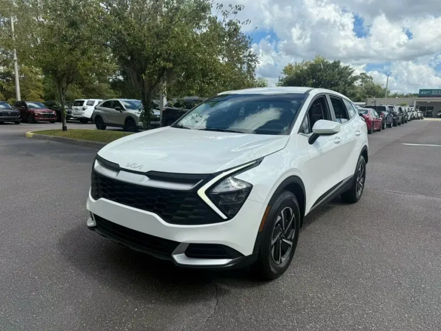 2023 Kia Sportage Hybrid LX photo 1
