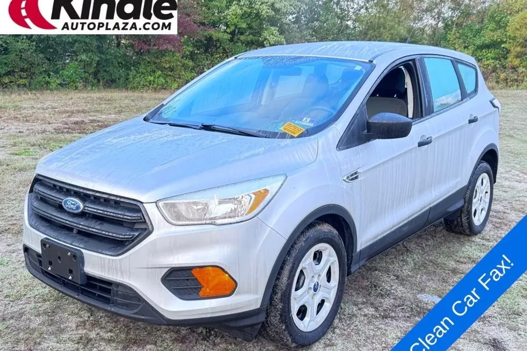 2017 Ford Escape S photo 1