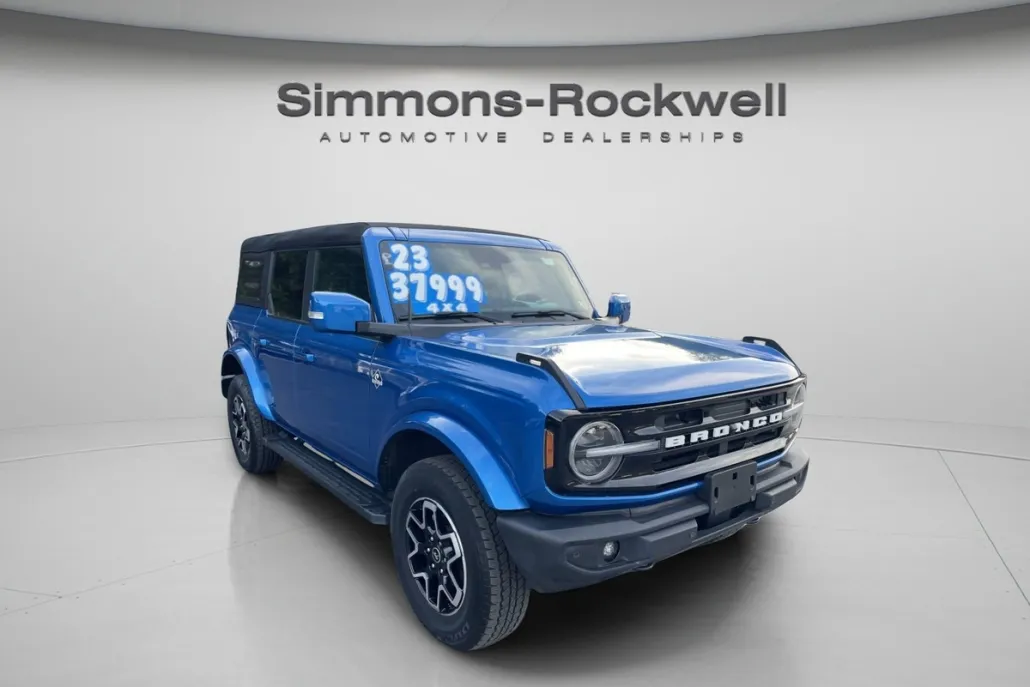 2023 Ford Bronco Base Big Bend Black Diamond Outer Banks Badlands Wildtrak Everglades photo 1