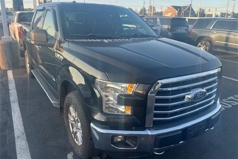 2015 Ford F-150 XLT photo 1